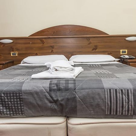 Oulx Hotel La Terrazza מראה חיצוני תמונה