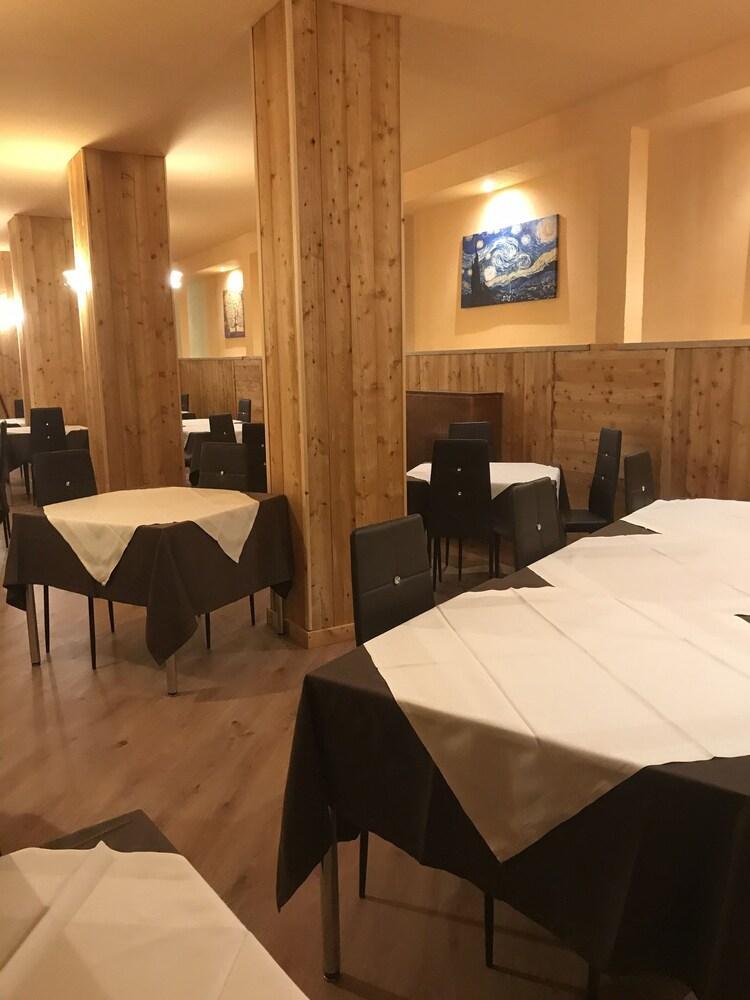 Oulx Hotel La Terrazza מראה חיצוני תמונה