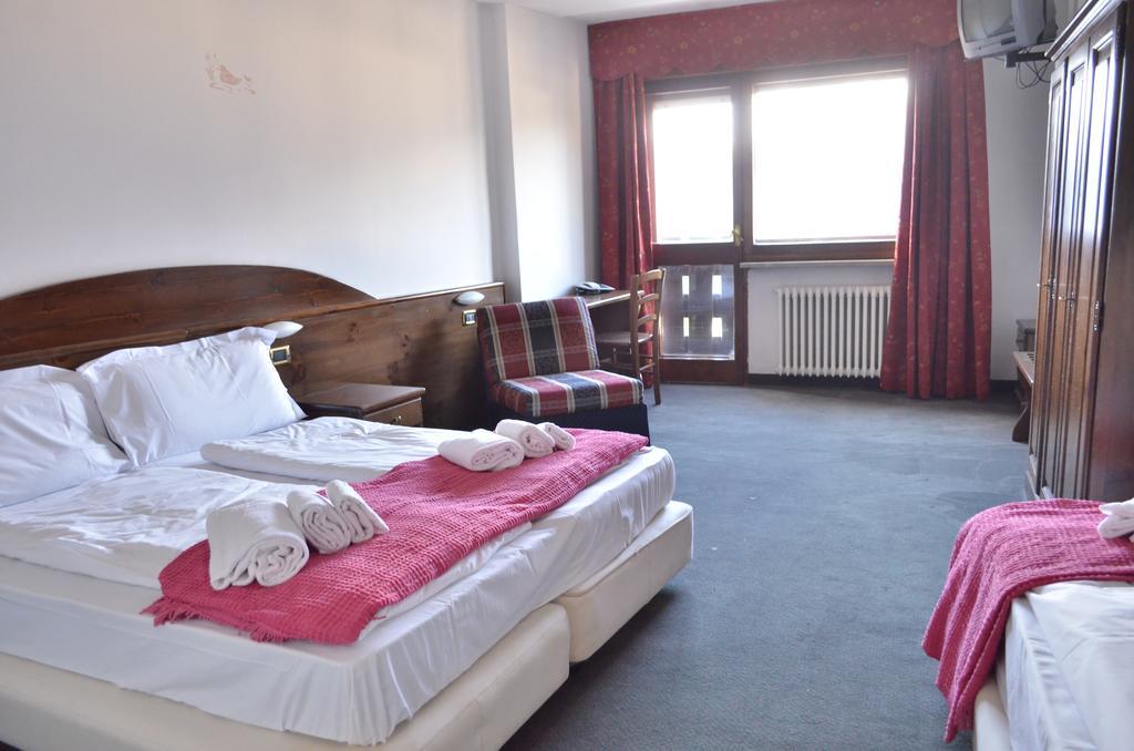Oulx Hotel La Terrazza מראה חיצוני תמונה