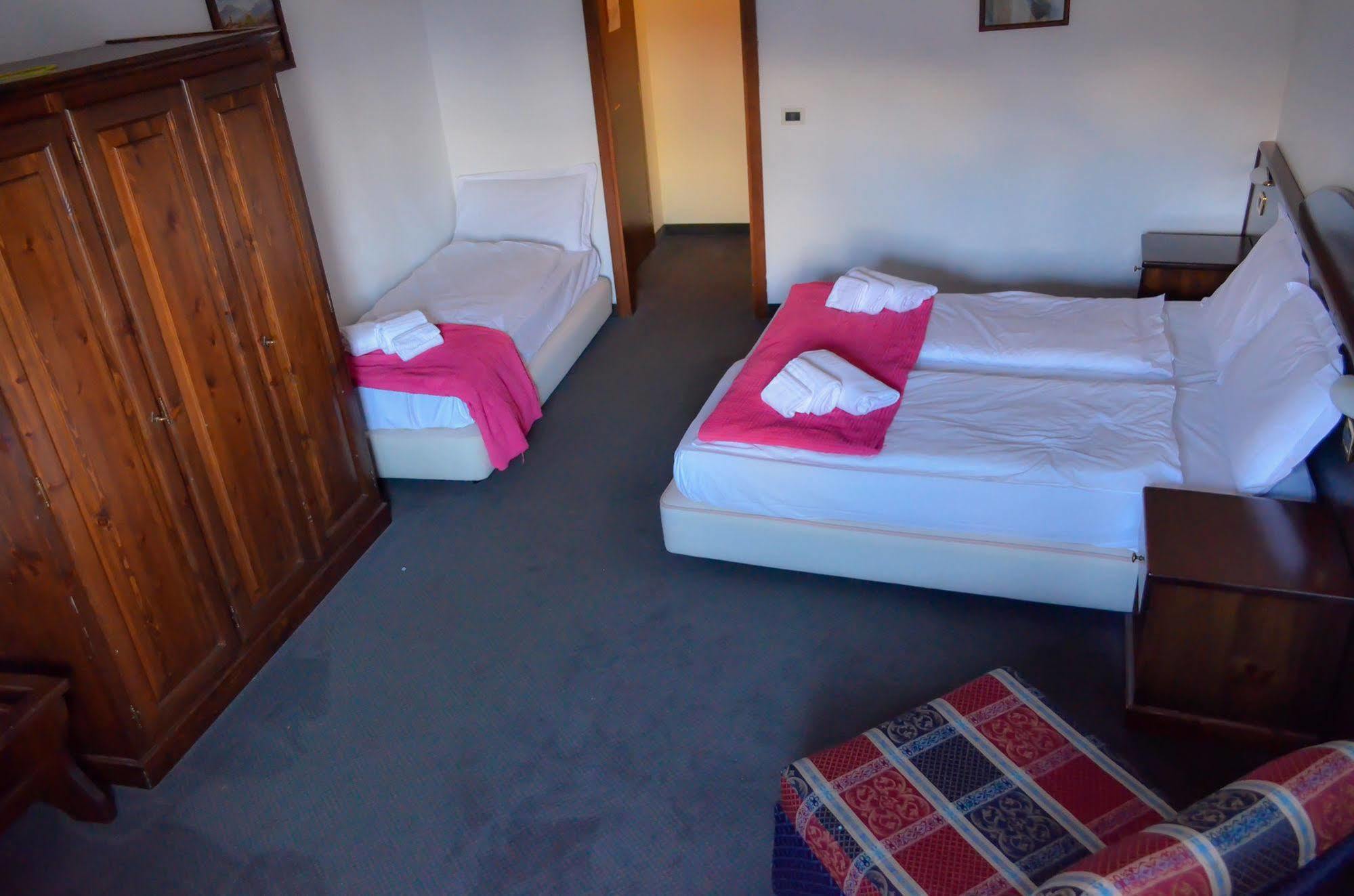 Oulx Hotel La Terrazza מראה חיצוני תמונה