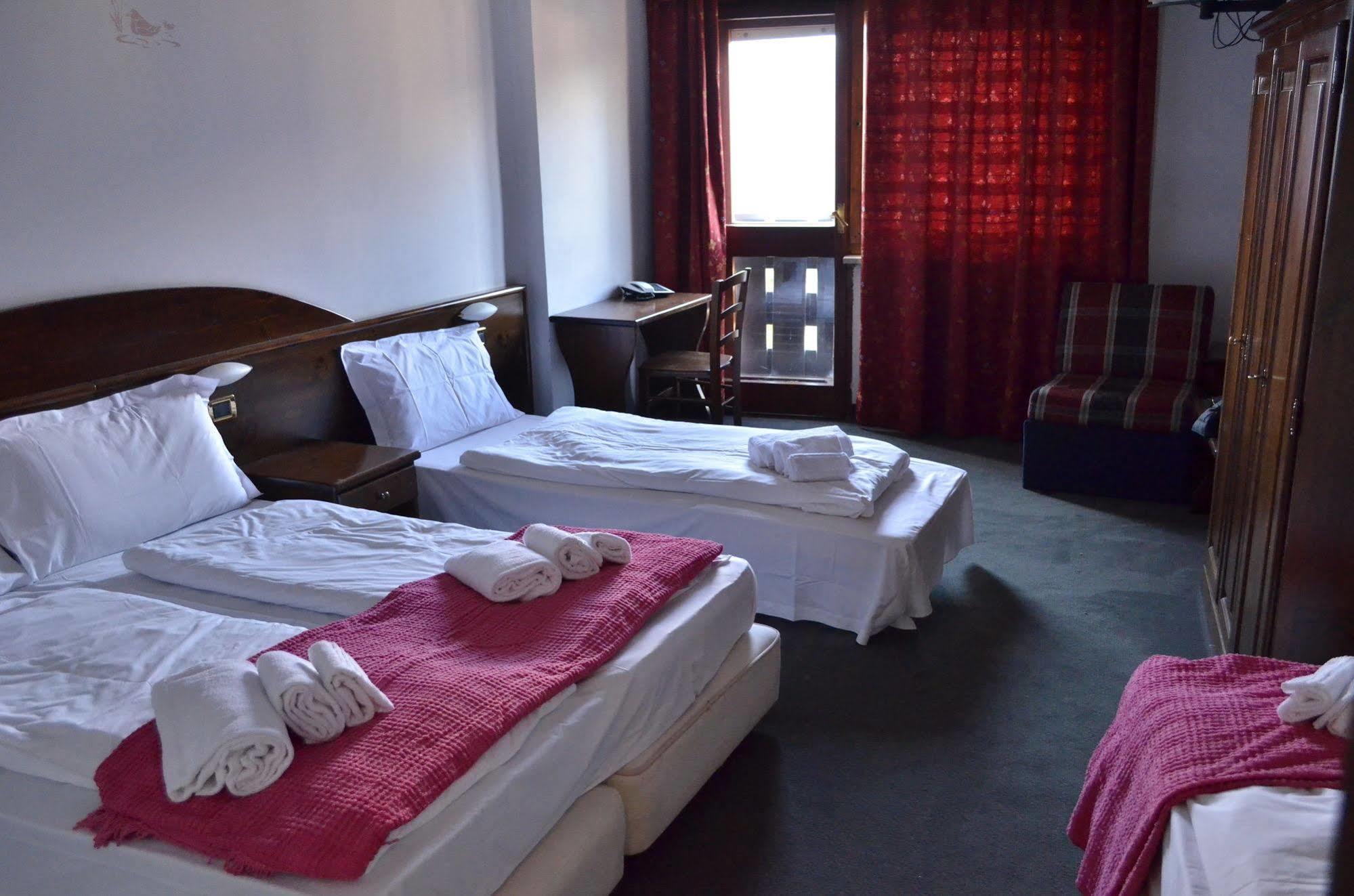 Oulx Hotel La Terrazza מראה חיצוני תמונה