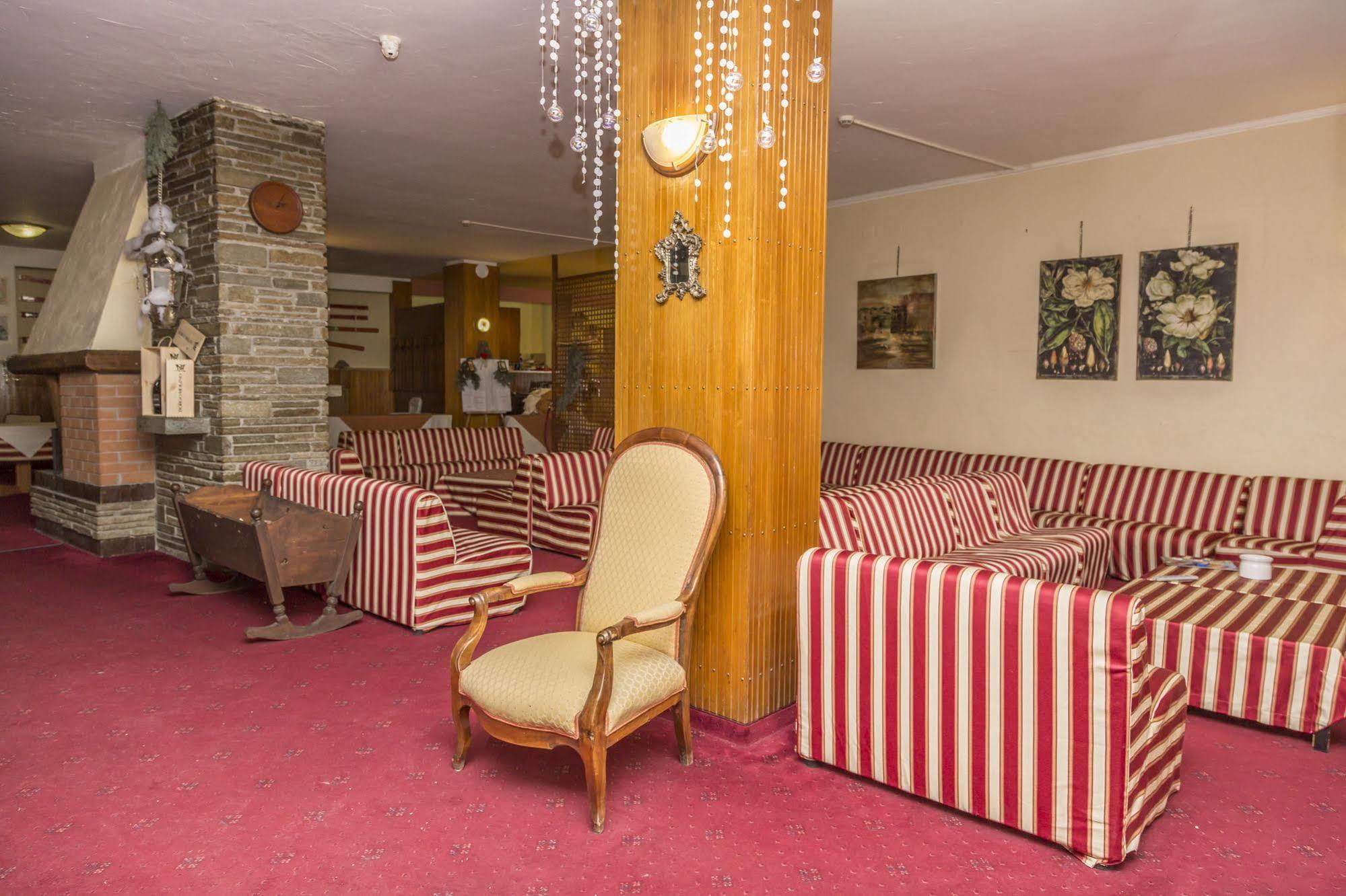 Oulx Hotel La Terrazza מראה חיצוני תמונה